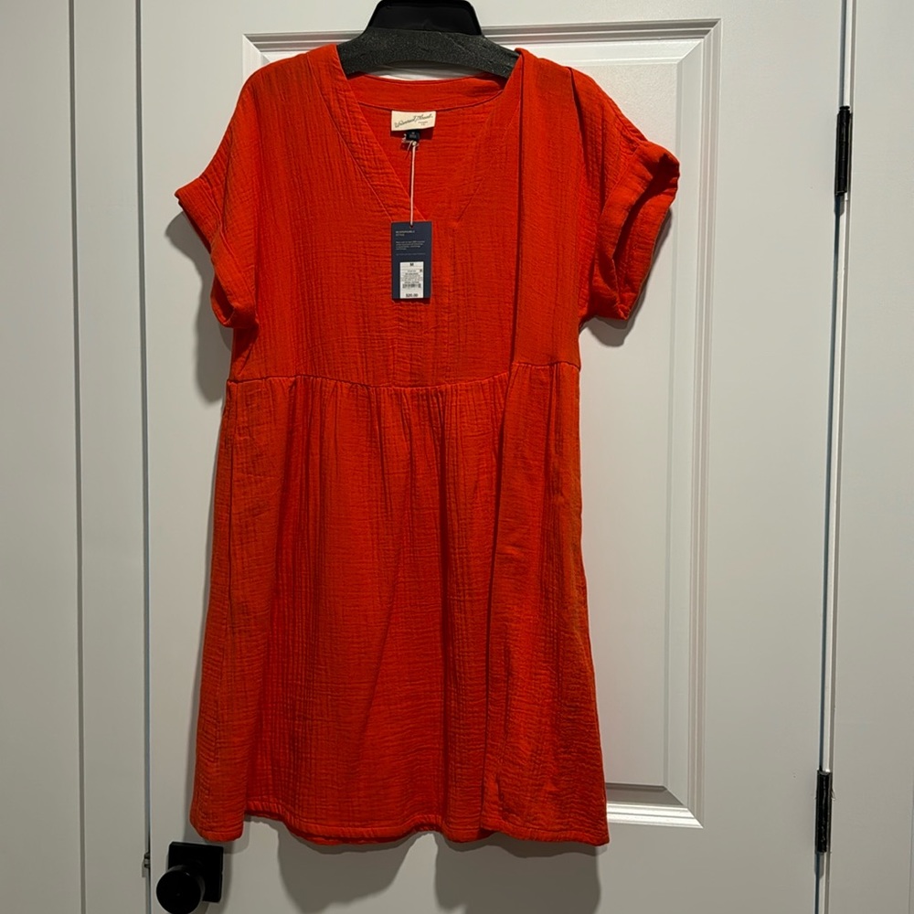 Dress- Universal Thread